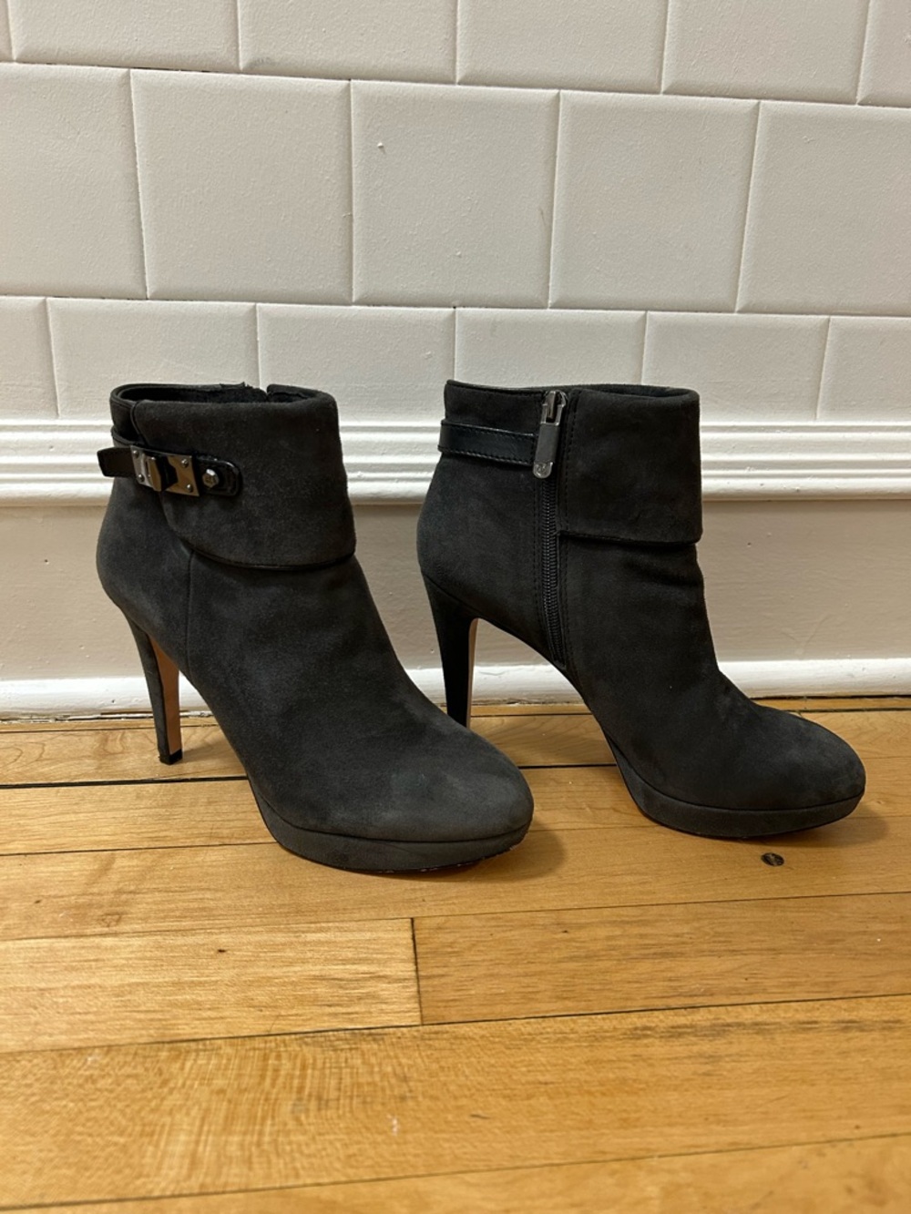 Vince Camuto Women's Suede High-Heel Ankle Booties, sz 7,5